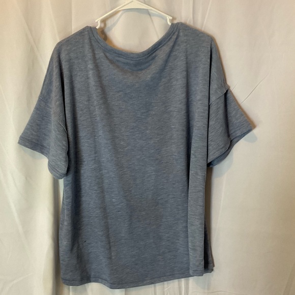 Sew in Love Women’s Short Sleeve V-Neck Denim Blue Size Large w/front pocket - Picture 5 of 12